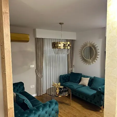 Διαμέρισμα Lea Lux *